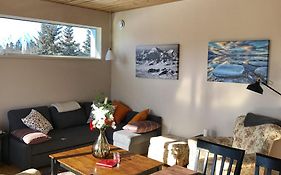 Kluane Green Sprout Vacation Home